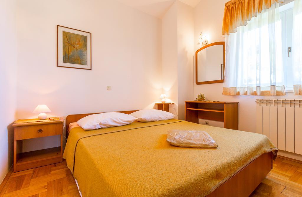 Apartments Pradolando Πούλα Δωμάτιο φωτογραφία